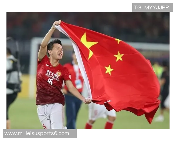 足球队的队歌:团结奋进的旋律与激情四溢的赛场精神